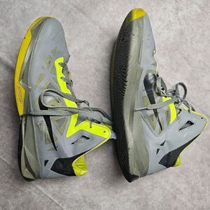 Men's NIKE Zoom Hyperchaos Sneakers Shoes Size 13